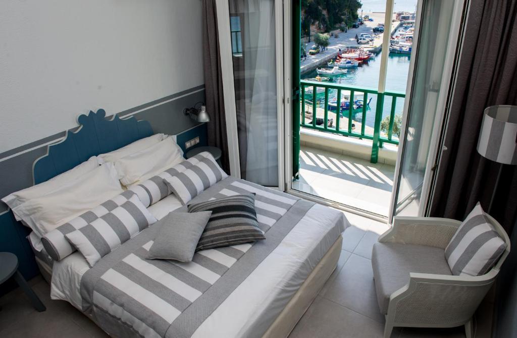 Alkyon Hotel Patitírion Habitación foto